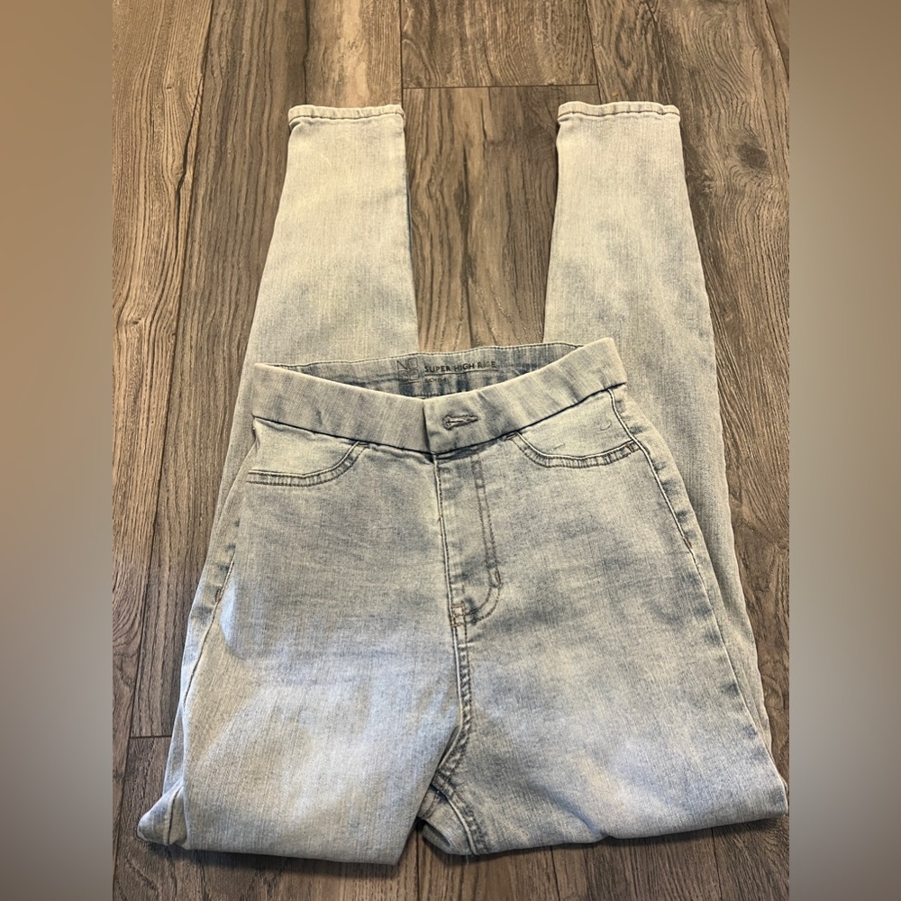 💛🦢5 FOR $10!!! 🦢💛 super high rise jeans